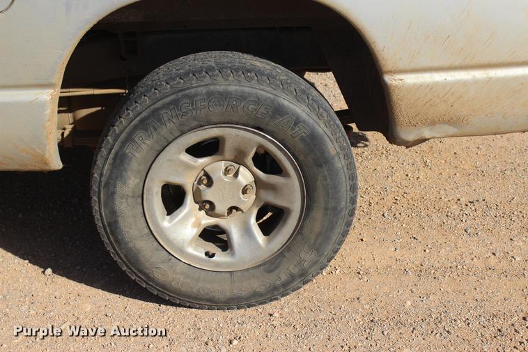 image for item L3005 2008 Dodge Ram 1500 Quad Cab pickup truck