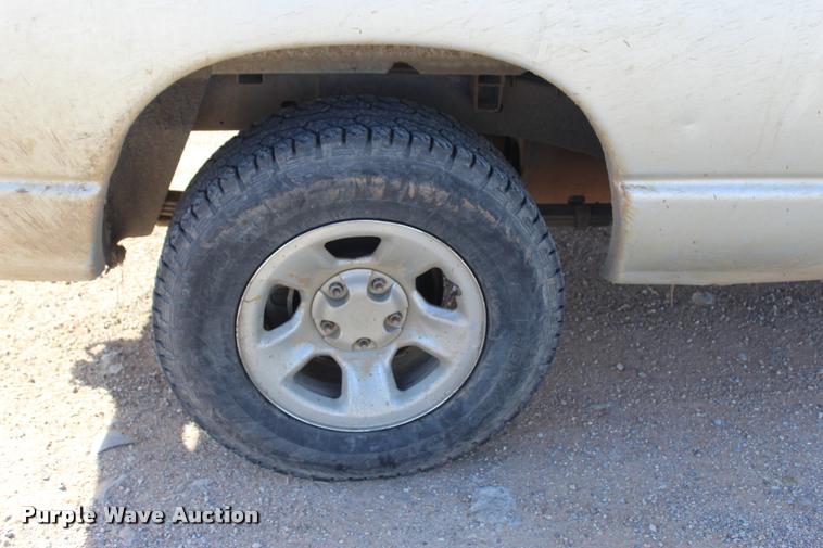 image for item L3005 2008 Dodge Ram 1500 Quad Cab pickup truck