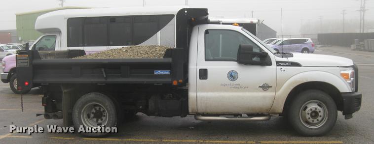 image for item L3936 2011 Ford F350 Super Duty XL dump bed pickup truck