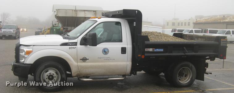 image for item L3936 2011 Ford F350 Super Duty XL dump bed pickup truck