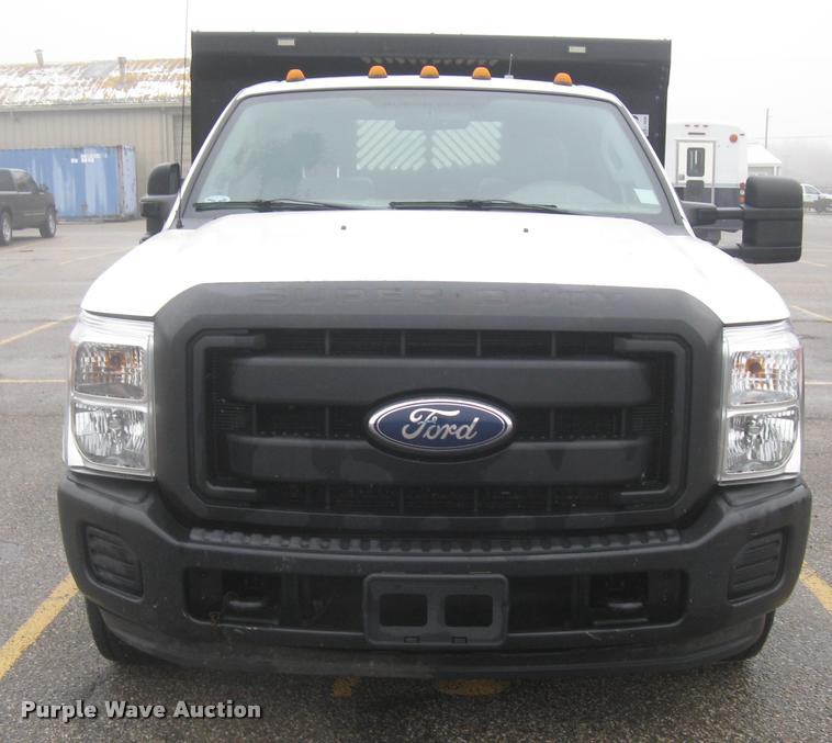 image for item L3936 2011 Ford F350 Super Duty XL dump bed pickup truck