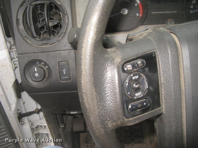 image for item L3936 2011 Ford F350 Super Duty XL dump bed pickup truck