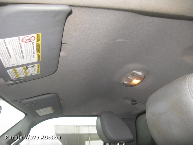 image for item L3936 2011 Ford F350 Super Duty XL dump bed pickup truck