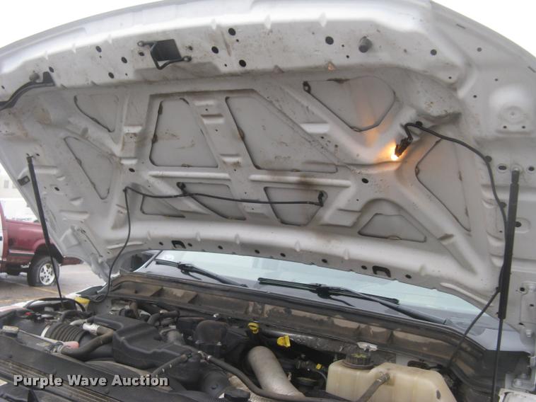 image for item L3936 2011 Ford F350 Super Duty XL dump bed pickup truck