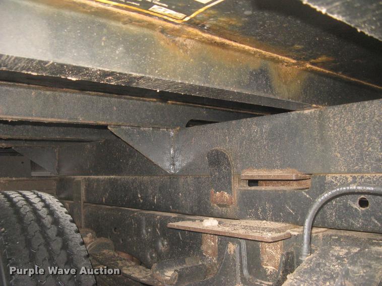 image for item L3936 2011 Ford F350 Super Duty XL dump bed pickup truck