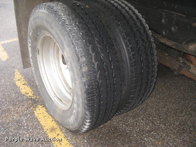 image for item L3936 2011 Ford F350 Super Duty XL dump bed pickup truck