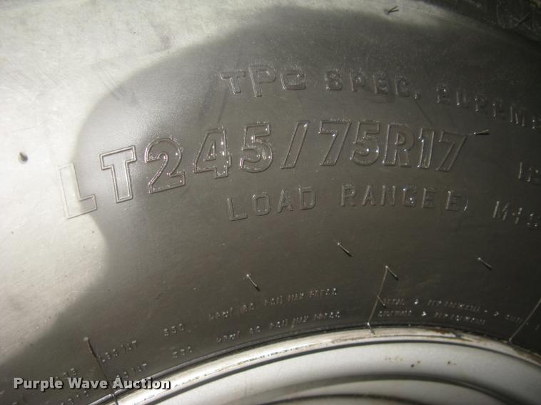 image for item L3936 2011 Ford F350 Super Duty XL dump bed pickup truck