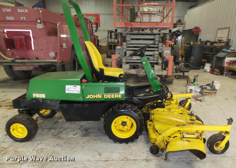 image for item L4201 John Deere F935 ZTR lawn mower