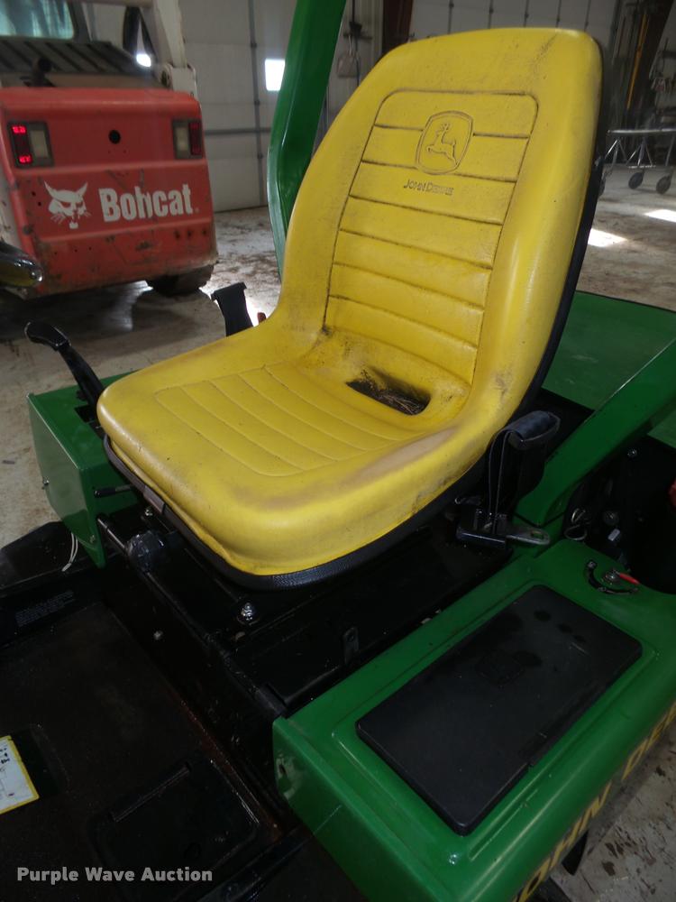 image for item L4201 John Deere F935 ZTR lawn mower