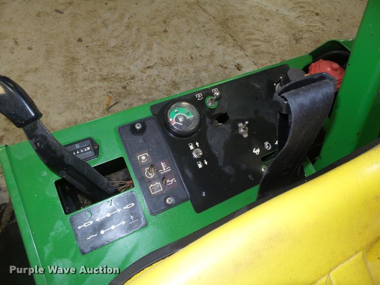 image for item L4201 John Deere F935 ZTR lawn mower