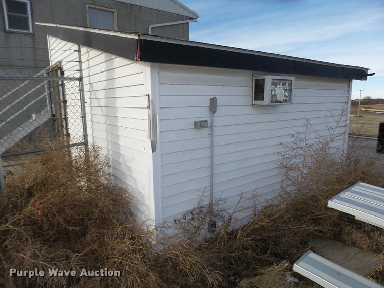 image for item L4221 Ticket booth