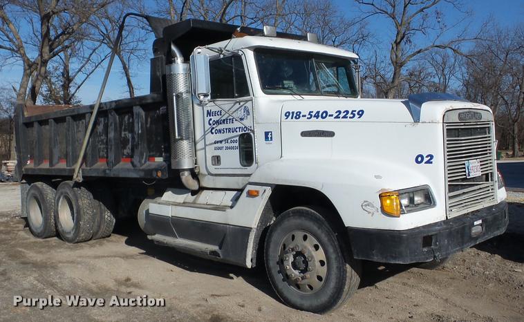 image for item AG9099 1991 Freightliner FLD dump truck