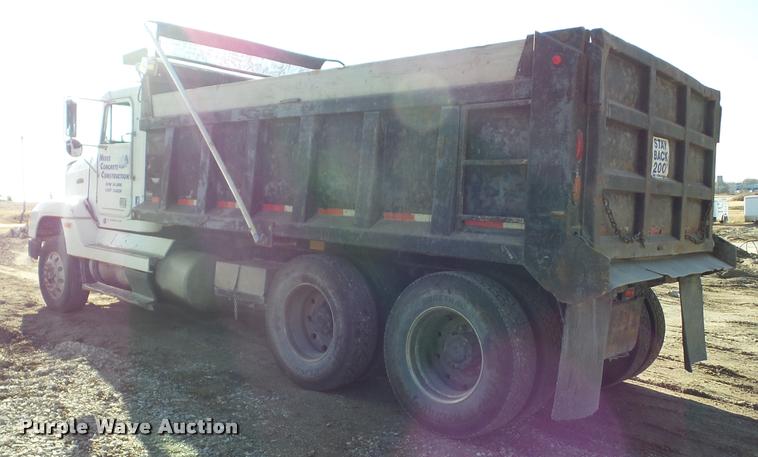 image for item AG9099 1991 Freightliner FLD dump truck