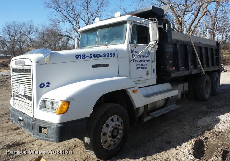 image for item AG9099 1991 Freightliner FLD dump truck