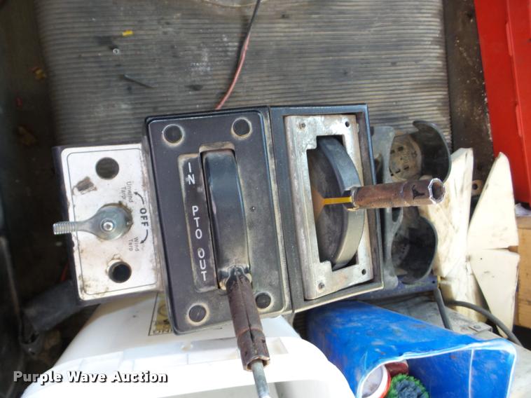 image for item AG9099 1991 Freightliner FLD dump truck