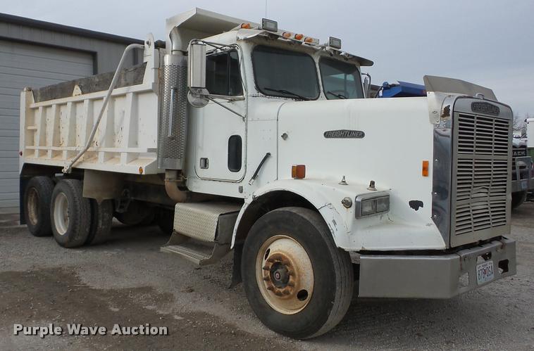 image for item AG9275 1988 Freightliner FC60 dump truck