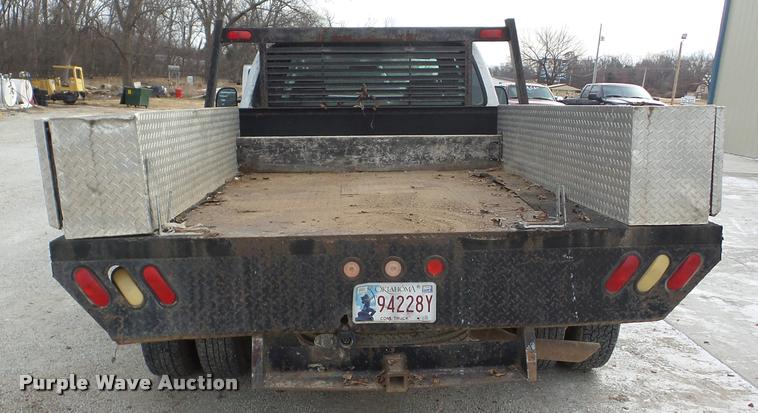 image for item AG9278 2000 Ford F350 Super Duty SuperCab flatbed pickup truck