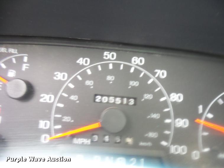 image for item AG9278 2000 Ford F350 Super Duty SuperCab flatbed pickup truck