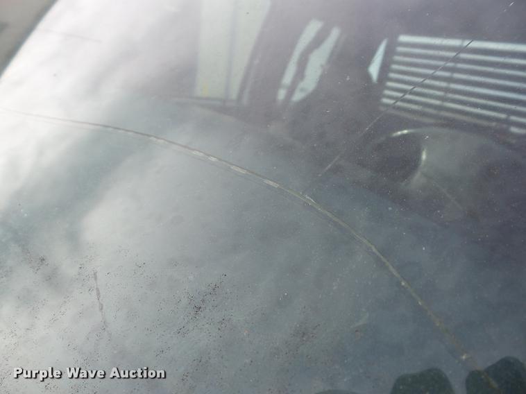 image for item AG9278 2000 Ford F350 Super Duty SuperCab flatbed pickup truck