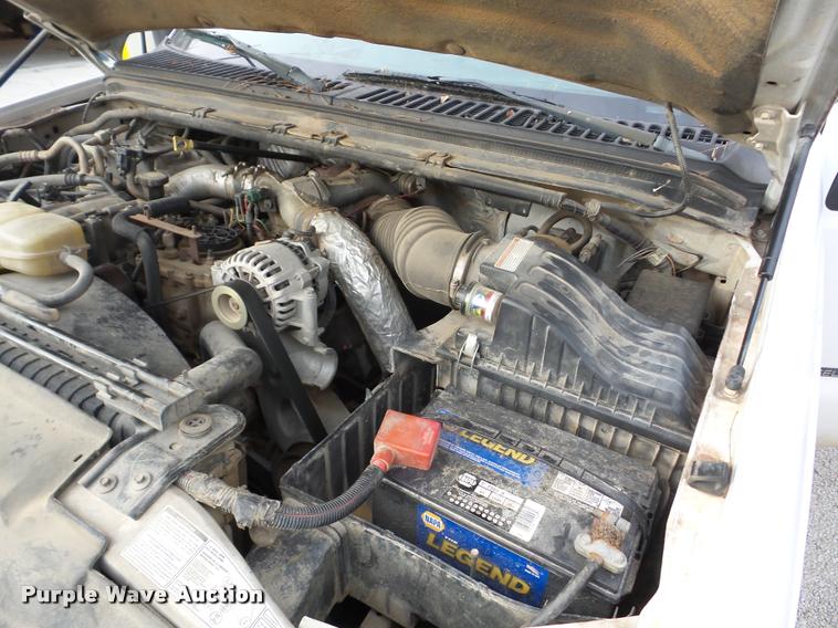 image for item AG9278 2000 Ford F350 Super Duty SuperCab flatbed pickup truck