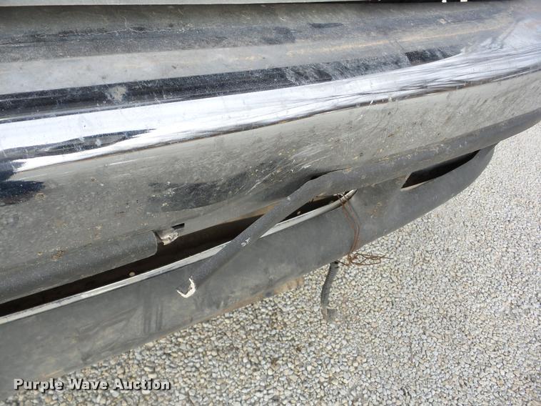 image for item AG9279 2000 Ford F250 Super Duty Crew Cab flatbed pickup truck