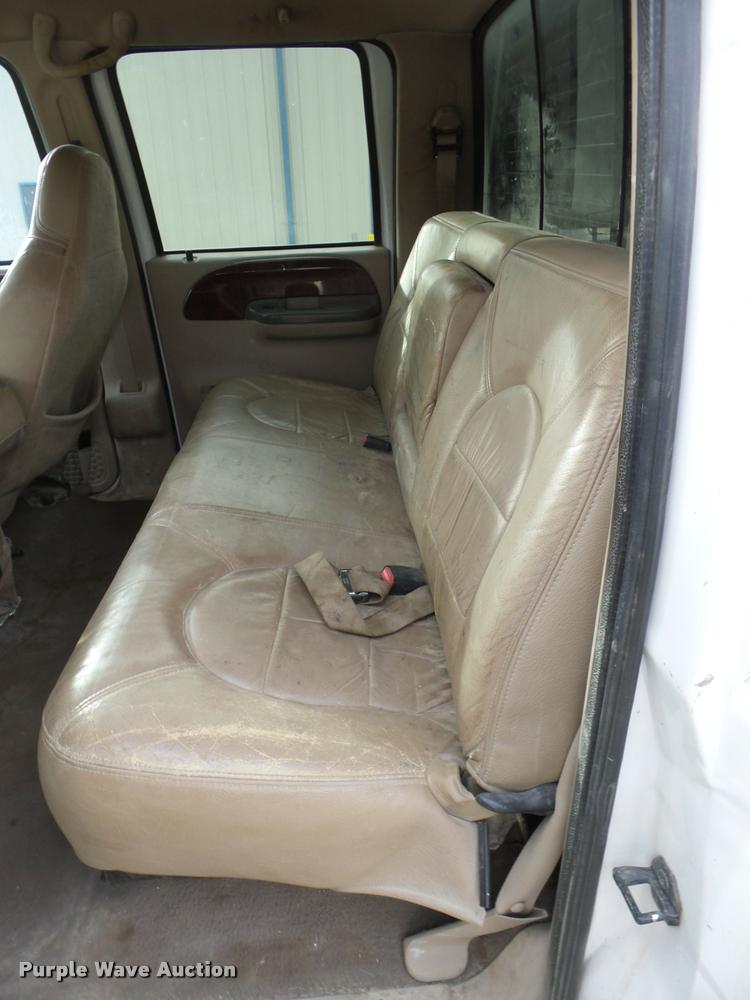 image for item AG9279 2000 Ford F250 Super Duty Crew Cab flatbed pickup truck