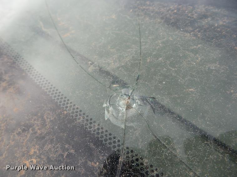 image for item AG9279 2000 Ford F250 Super Duty Crew Cab flatbed pickup truck