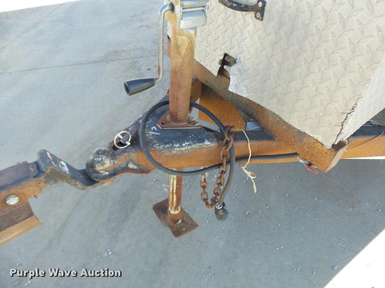 image for item AV9777 2001 Haulmark TS7X14DT2 enclosed cargo trailer