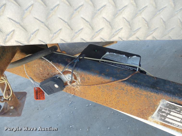 image for item AV9777 2001 Haulmark TS7X14DT2 enclosed cargo trailer