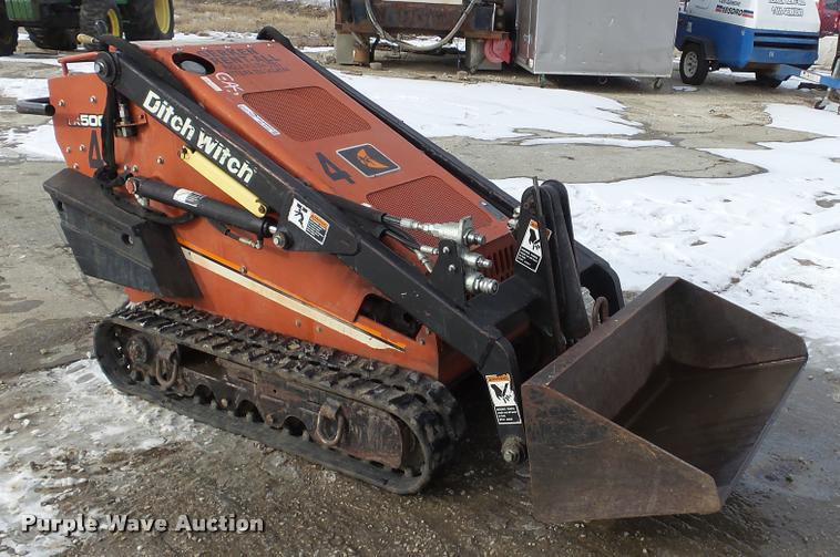 image for item BU9169 2008 Ditch Witch SK500 compact utility loader