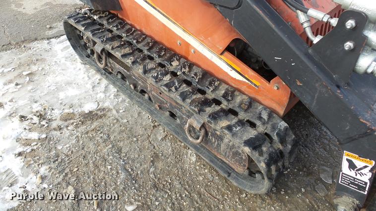 image for item BU9169 2008 Ditch Witch SK500 compact utility loader