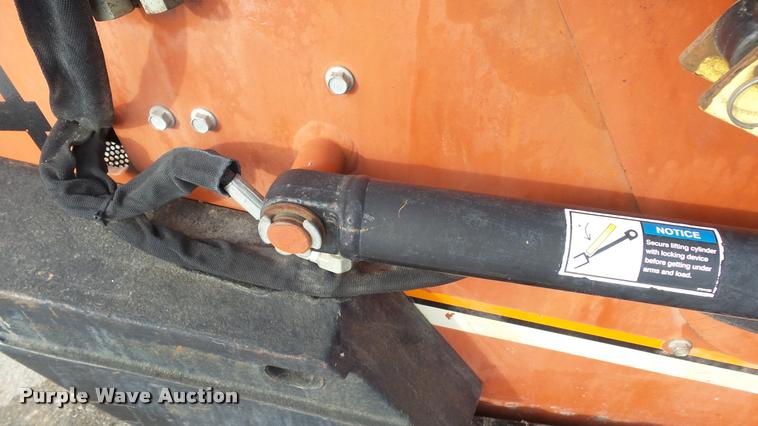 image for item BU9169 2008 Ditch Witch SK500 compact utility loader