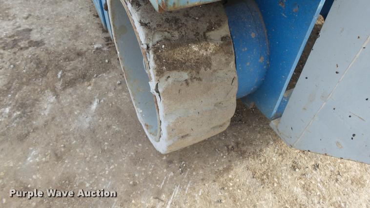 image for item BU9170 Genie GS1930 scissor lift