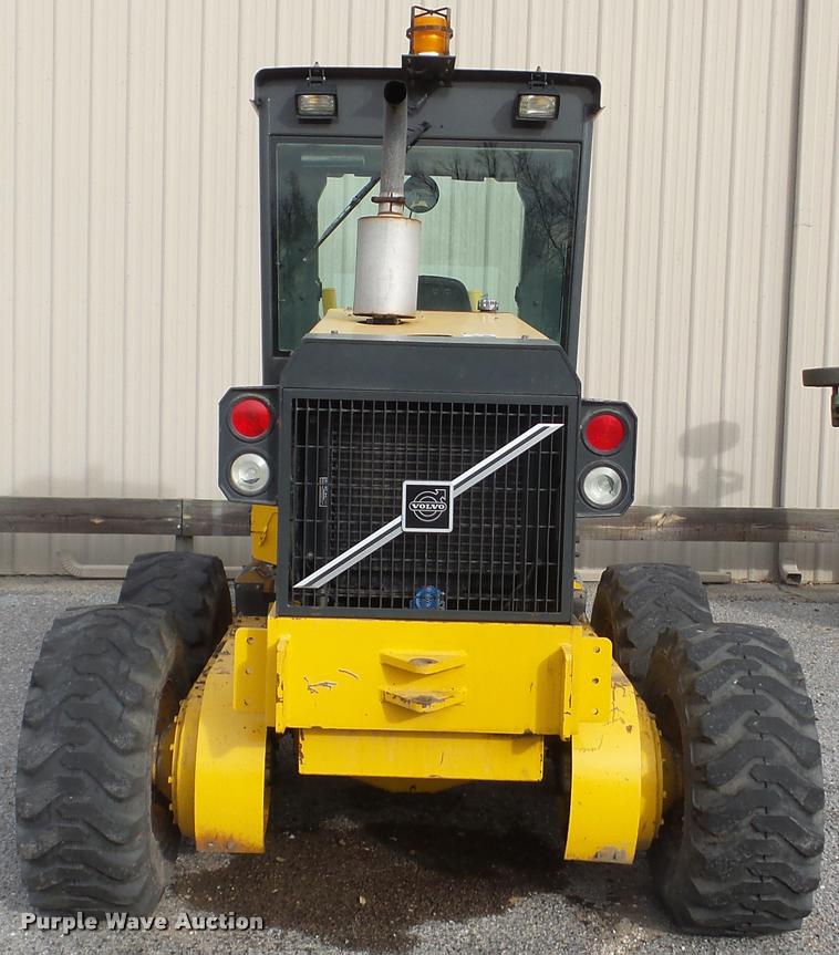 image for item DA2214 2001 Volvo G80 motor grader