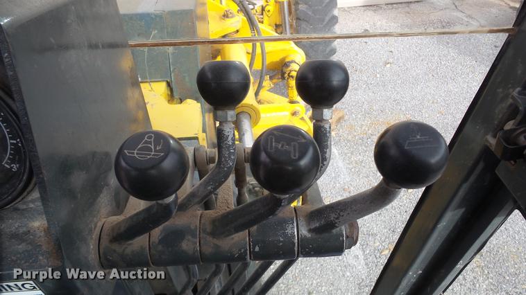 image for item DA2214 2001 Volvo G80 motor grader