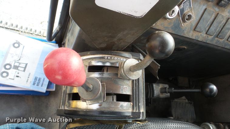 image for item DA2214 2001 Volvo G80 motor grader