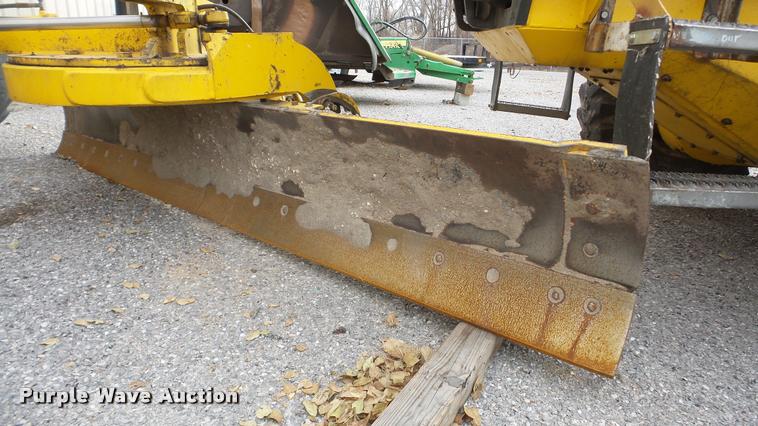 image for item DA2214 2001 Volvo G80 motor grader