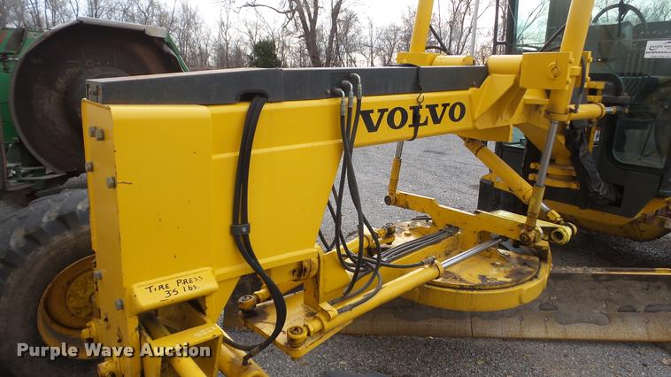 image for item DA2214 2001 Volvo G80 motor grader