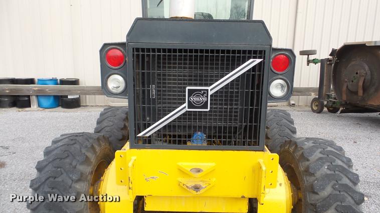 image for item DA2214 2001 Volvo G80 motor grader