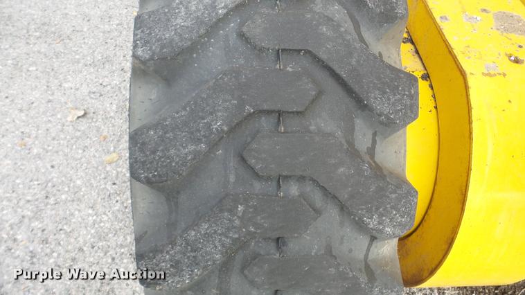 image for item DA2214 2001 Volvo G80 motor grader