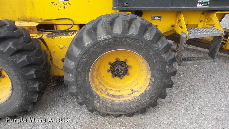 image for item DA2214 2001 Volvo G80 motor grader