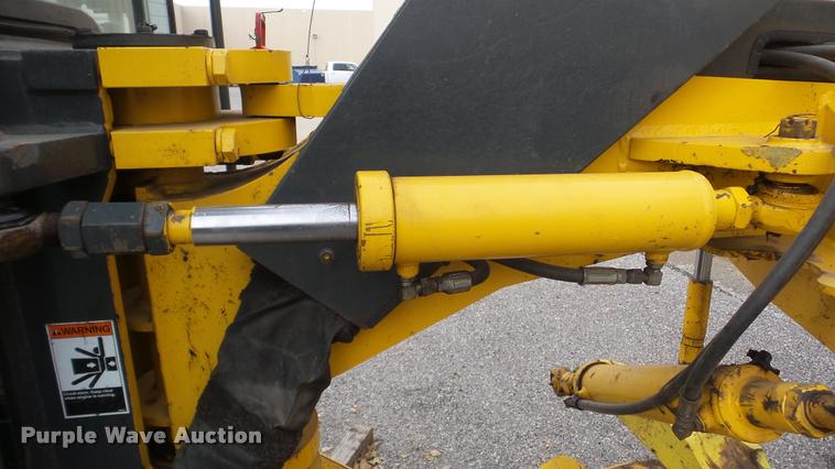 image for item DA2214 2001 Volvo G80 motor grader