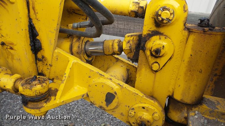 image for item DA2214 2001 Volvo G80 motor grader