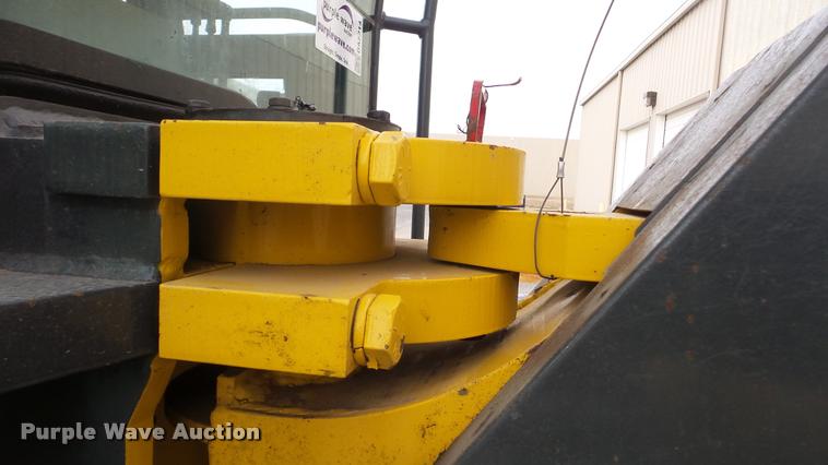 image for item DA2214 2001 Volvo G80 motor grader