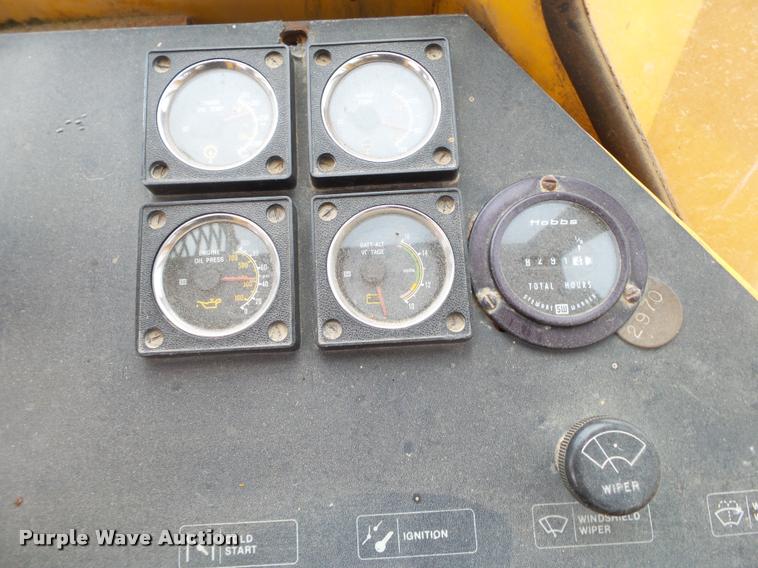 image for item DA2500 1973 Clark 35GMC wheel loader