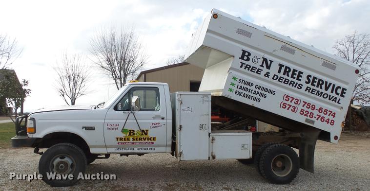 image for item DA2501 1996 Ford F350 chip truck