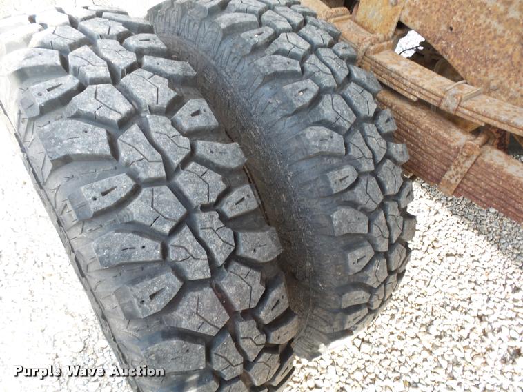 image for item DA2501 1996 Ford F350 chip truck