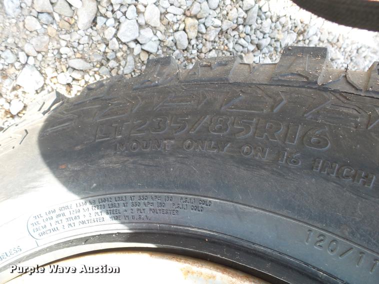 image for item DA2501 1996 Ford F350 chip truck