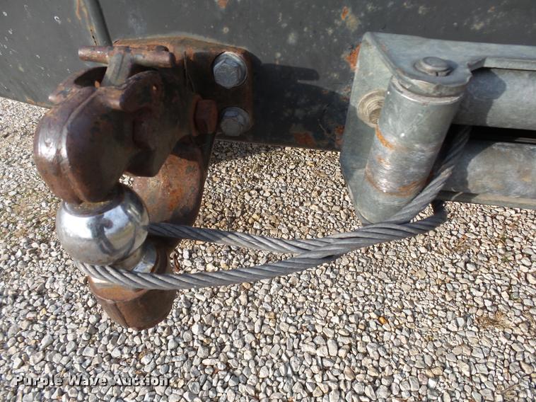 image for item DA2501 1996 Ford F350 chip truck