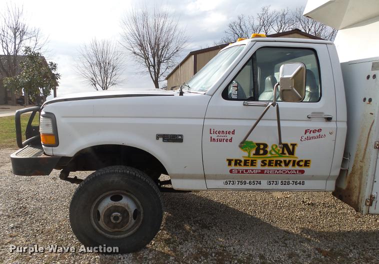 image for item DA2501 1996 Ford F350 chip truck